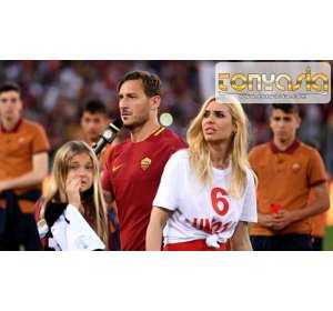 Tidak Mendapatkan Restu dari Istri, Totti Batal Pindah ke Jepang | Agen Bola Online | Judi Bola